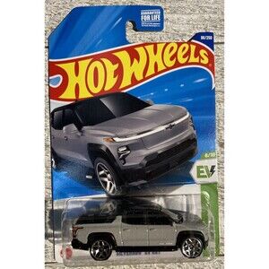 2025 Hot Wheels #86 Silverado EV RST GRAY